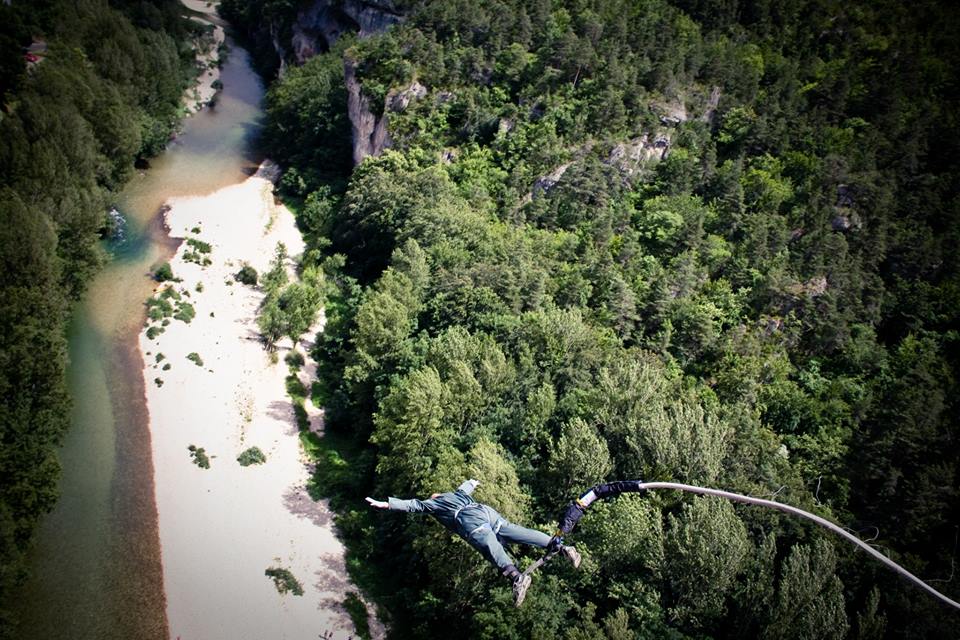 Sauter: Séquence de saut à l'élastique (niveaux ABC) »